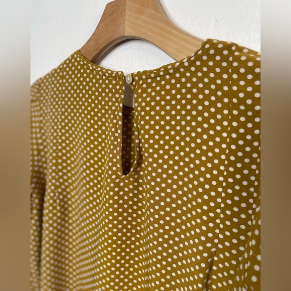 Loft Women’s Polka Dot Long Sleeve Blouse W/Ruffled Sleeves. - Picture 3 of 5